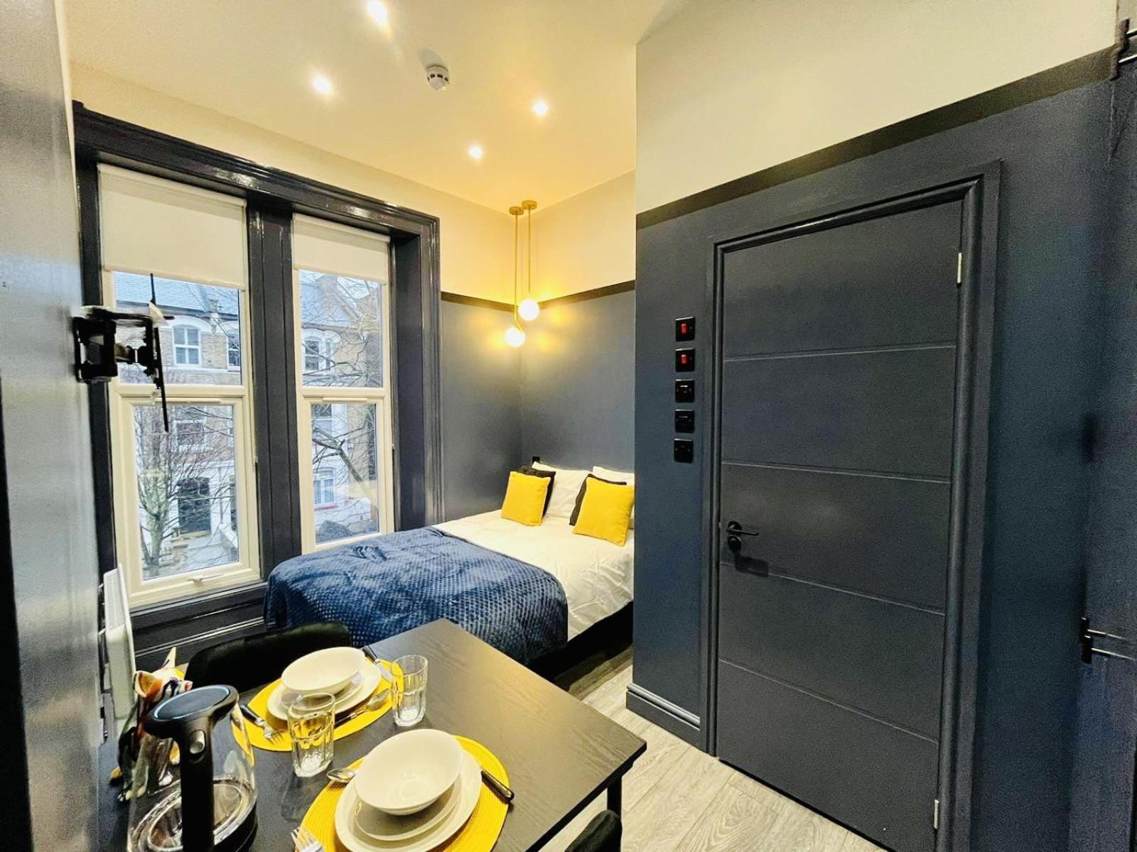 London 39 Blue House Luxury Ensuite Ideal For Tourists Buitenkant foto
