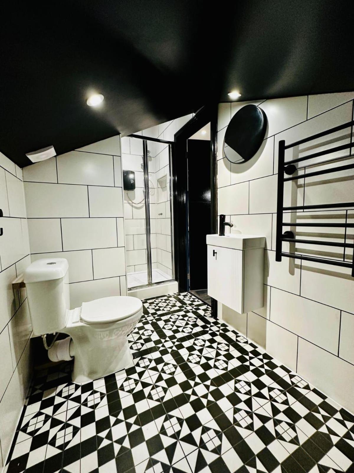 London 39 Blue House Luxury Ensuite Ideal For Tourists Buitenkant foto