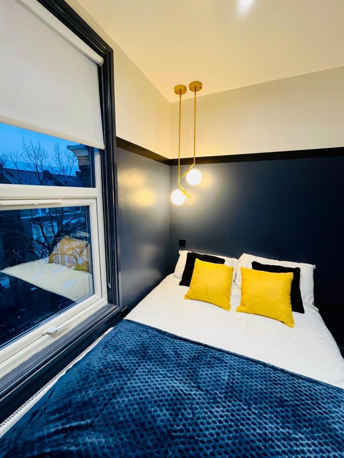 London 39 Blue House Luxury Ensuite Ideal For Tourists Buitenkant foto