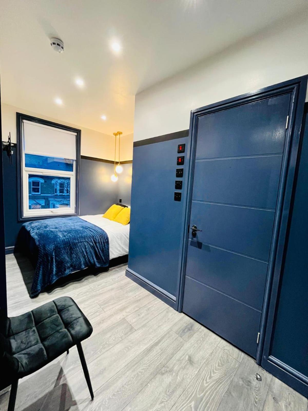 London 39 Blue House Luxury Ensuite Ideal For Tourists Buitenkant foto