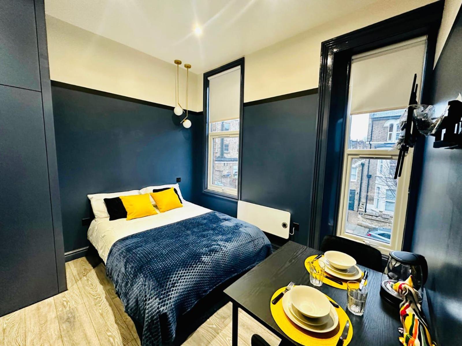 London 39 Blue House Luxury Ensuite Ideal For Tourists Buitenkant foto